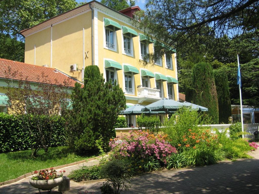 Hotel Le Cèdre De Soyons