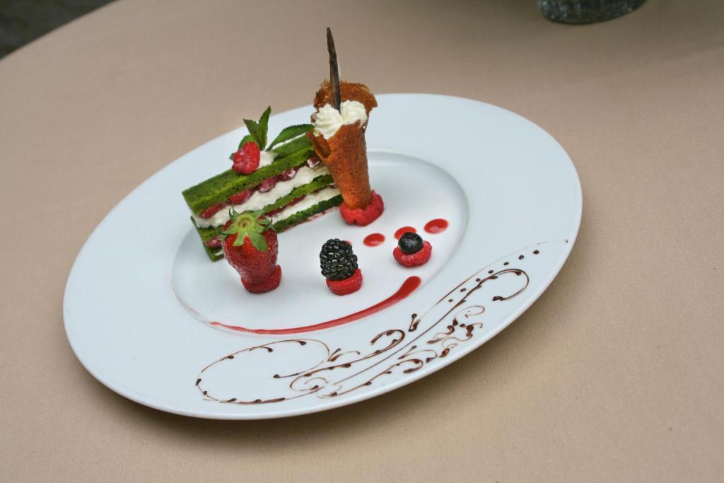 Hotel Le Cèdre De 4*